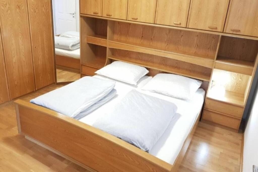 Millennium Top Apartment Wina Bagian luar foto
